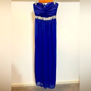 Deb size 3 formal dress